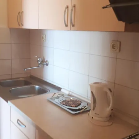 Apartmani Slavka Baska Voda Exterior photo