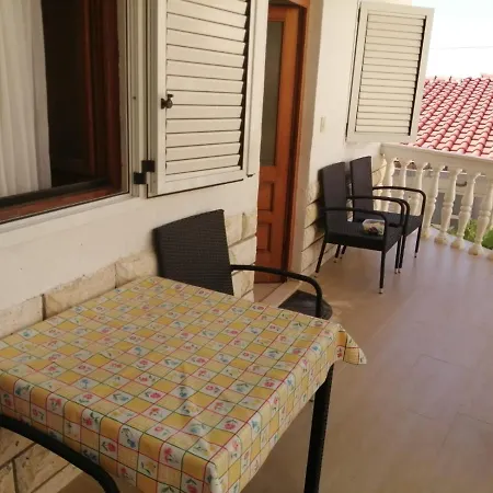 Apartmani Slavka Baska Voda Exterior photo