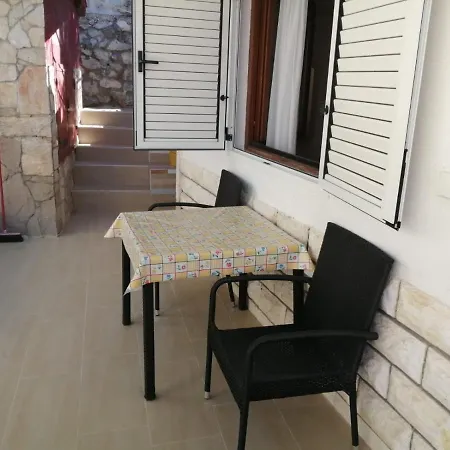 Apartmani Slavka Baska Voda Exterior photo