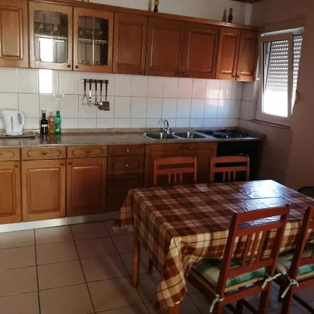 Apartmani Slavka Baska Voda Exterior photo